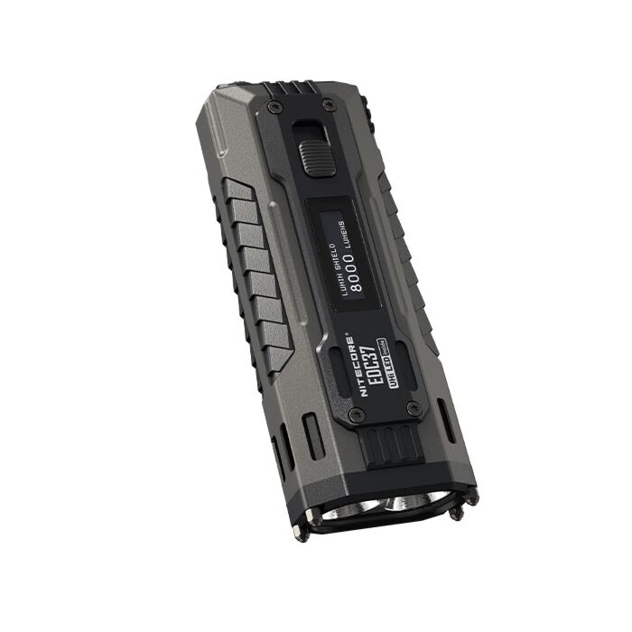 Nitecore - EDC37 - 8000 Lumens, 420 metri, Batteria 8000mAh, Ricarica USB-C - Torcia Tattica a LED 